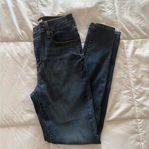 Levi’s 720 High Rise Super Skinny 8 Short